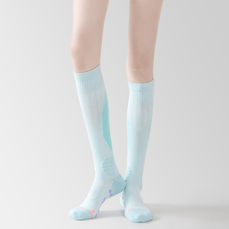 Hosszú nylon frottír focizokni